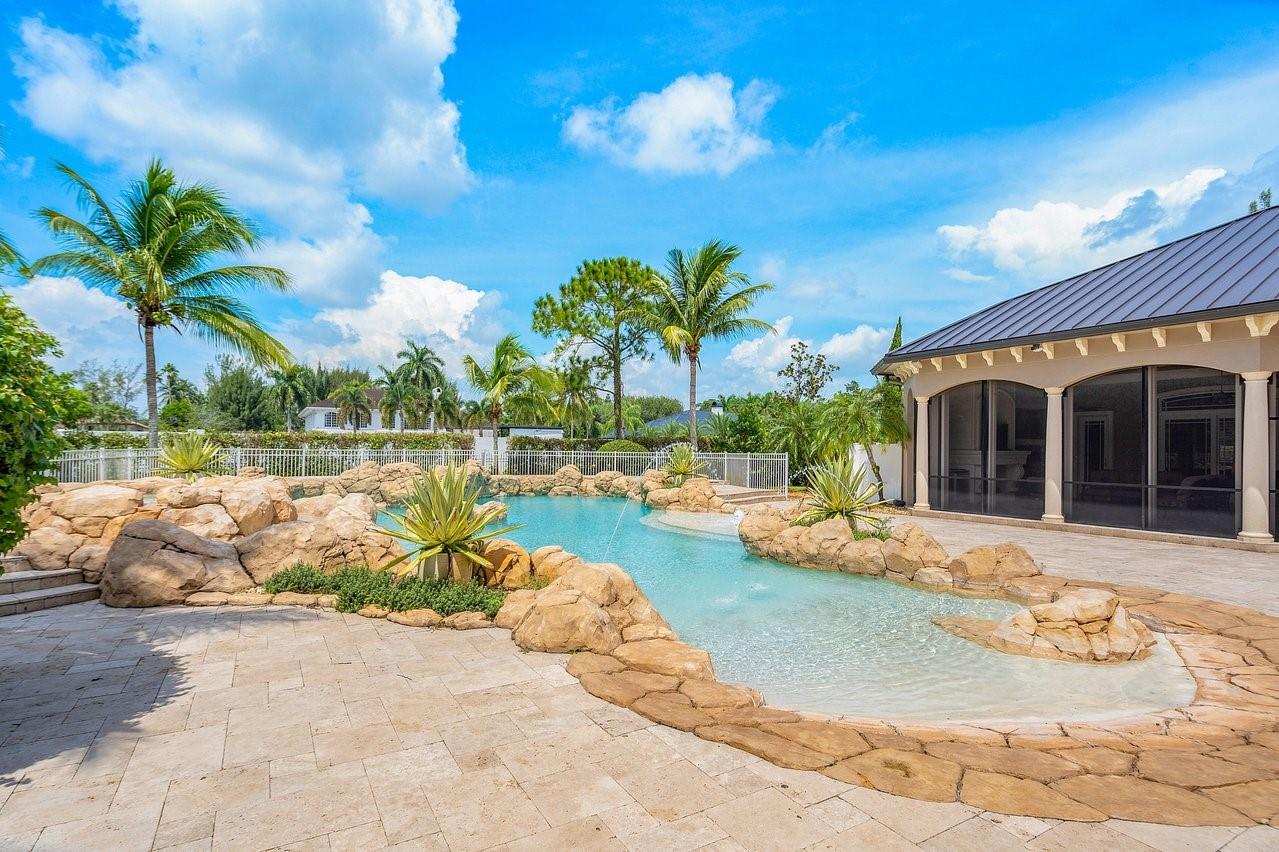 PINE TREE ESTATES - Residential