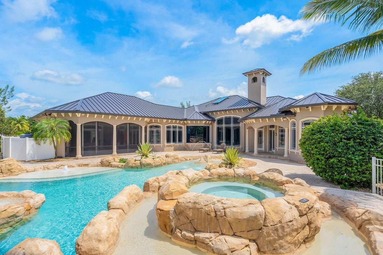 PINE TREE ESTATES - Residential