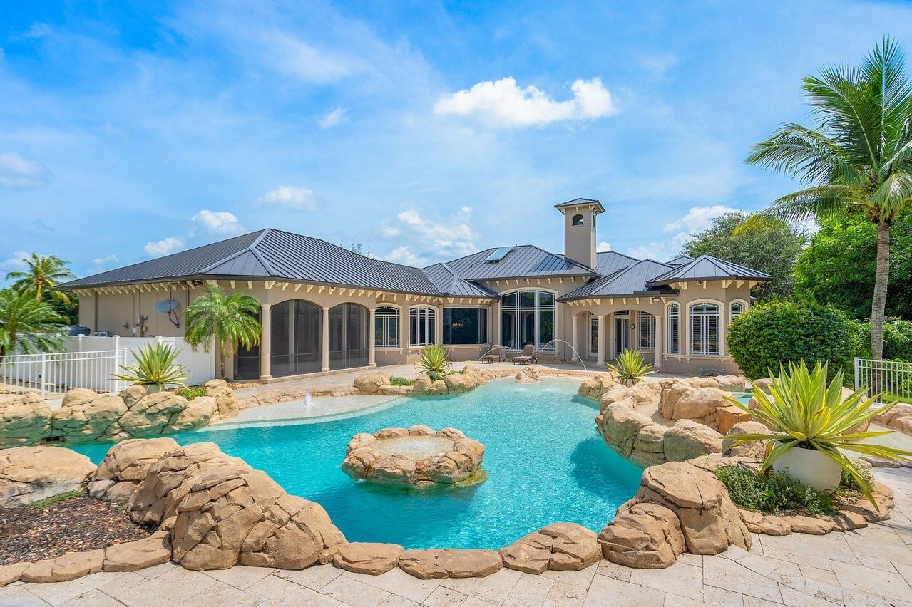 PINE TREE ESTATES - Residential