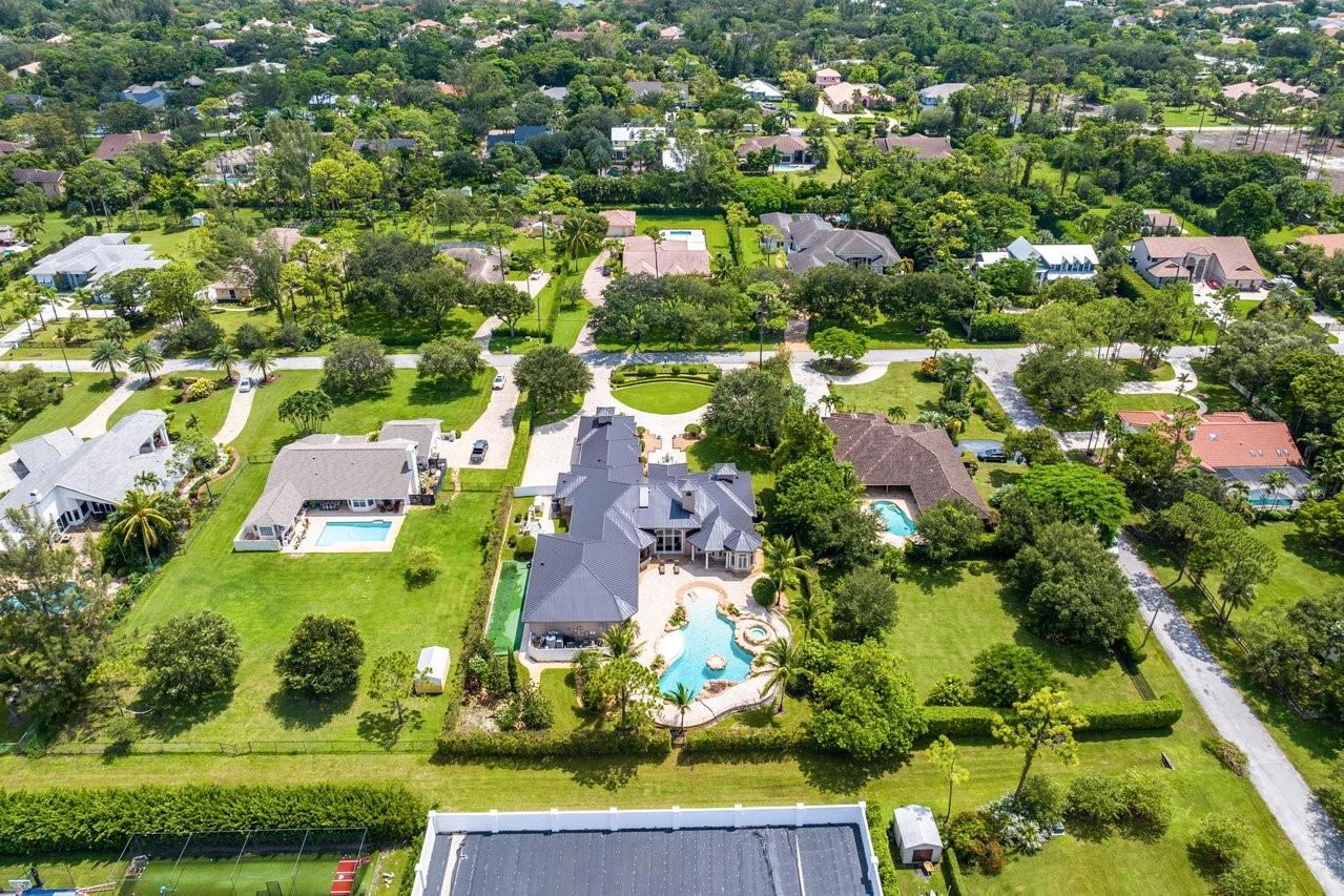 PINE TREE ESTATES - Residential