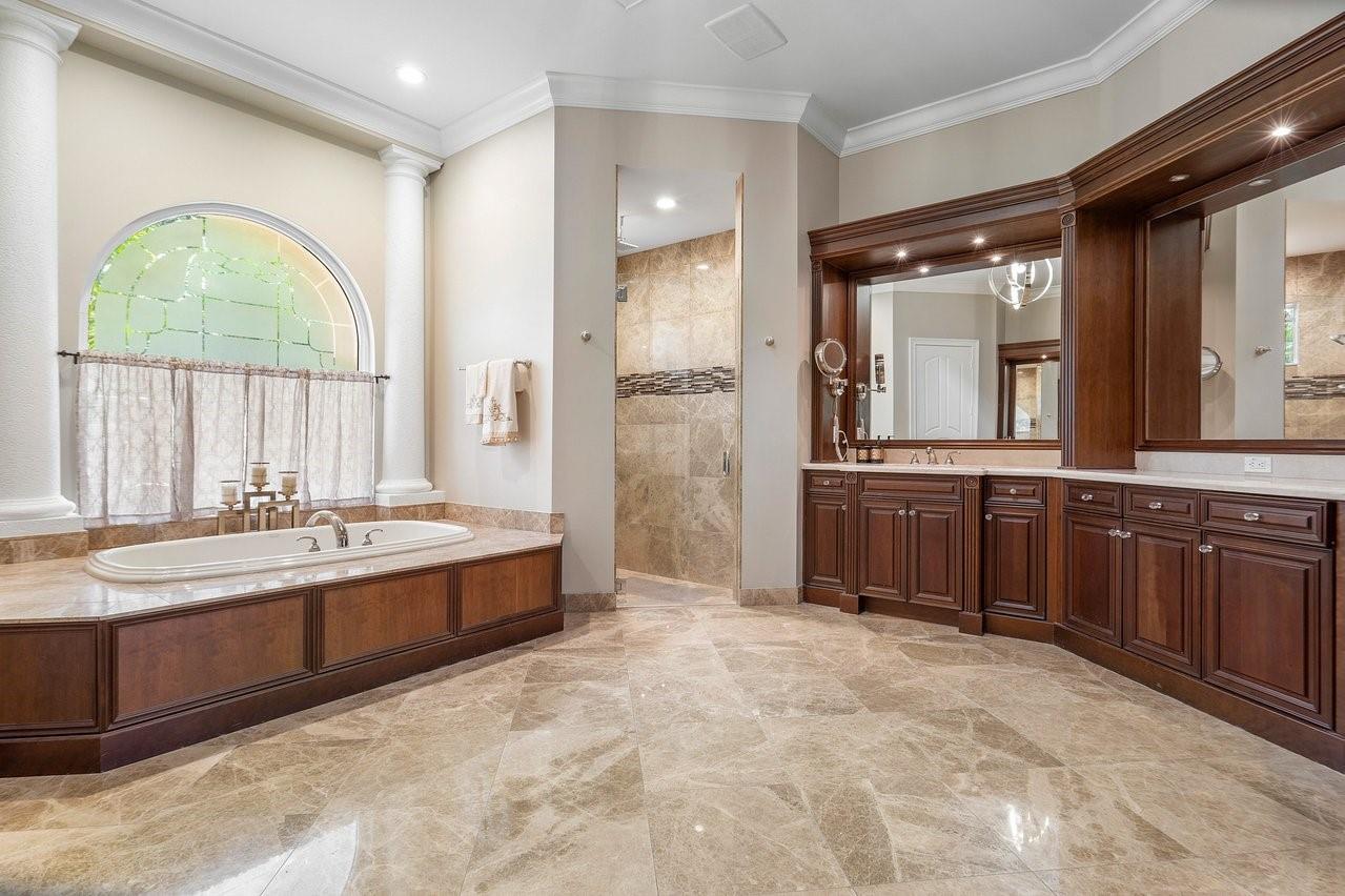 PINE TREE ESTATES - Residential