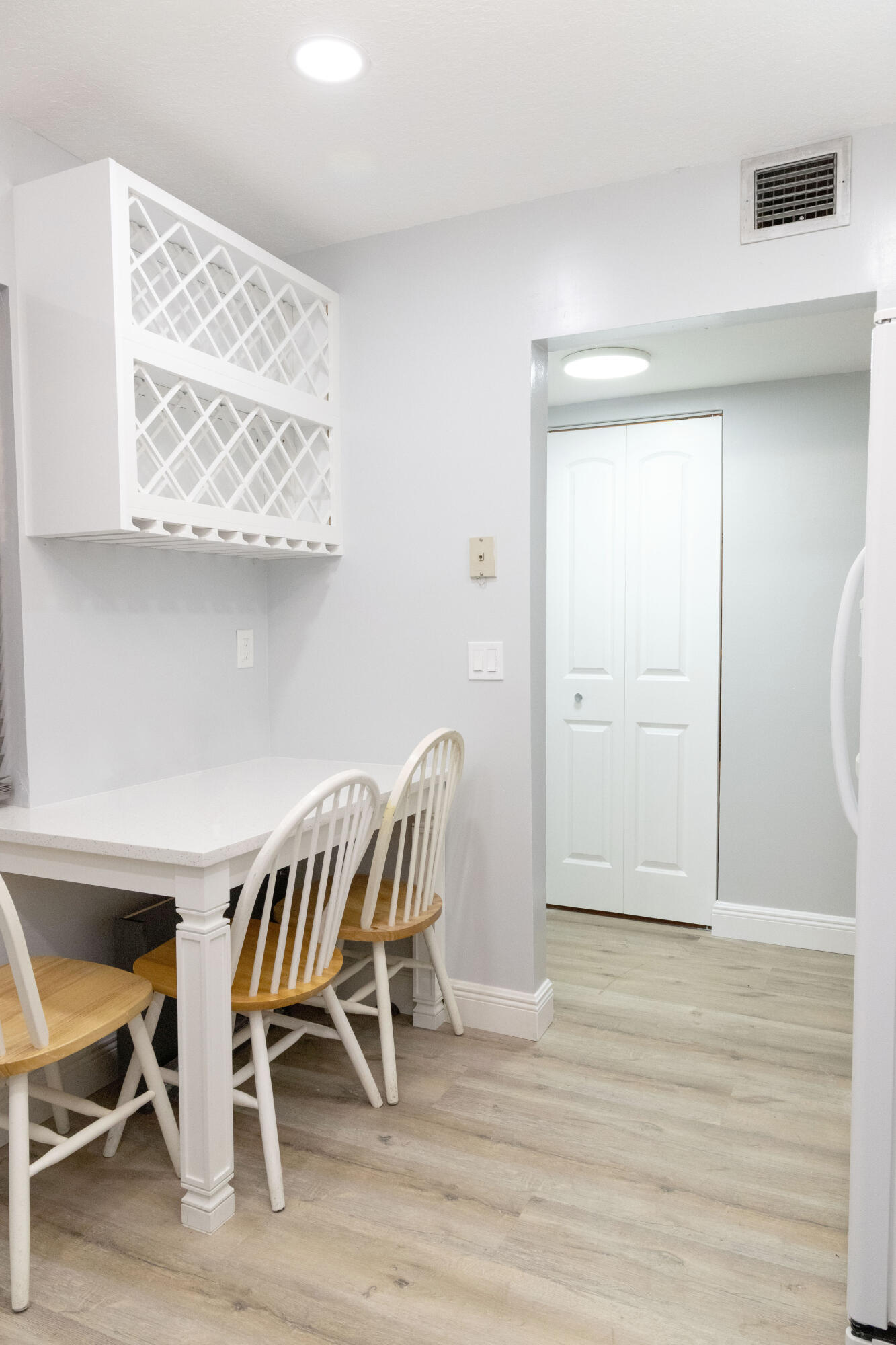SOMERSET NO FIVE CONDO - Residential Lease