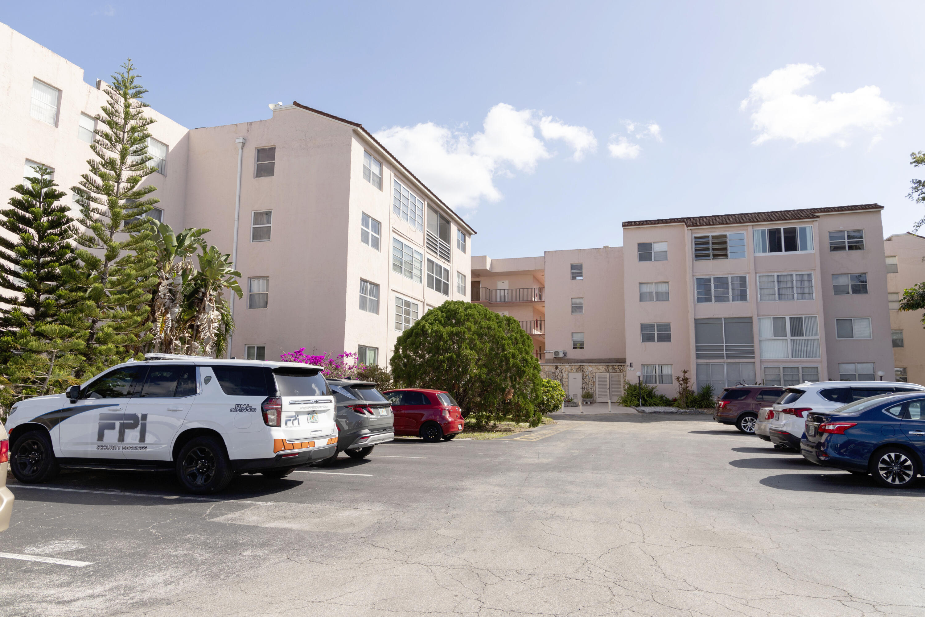 SOMERSET NO FIVE CONDO - Residential Lease