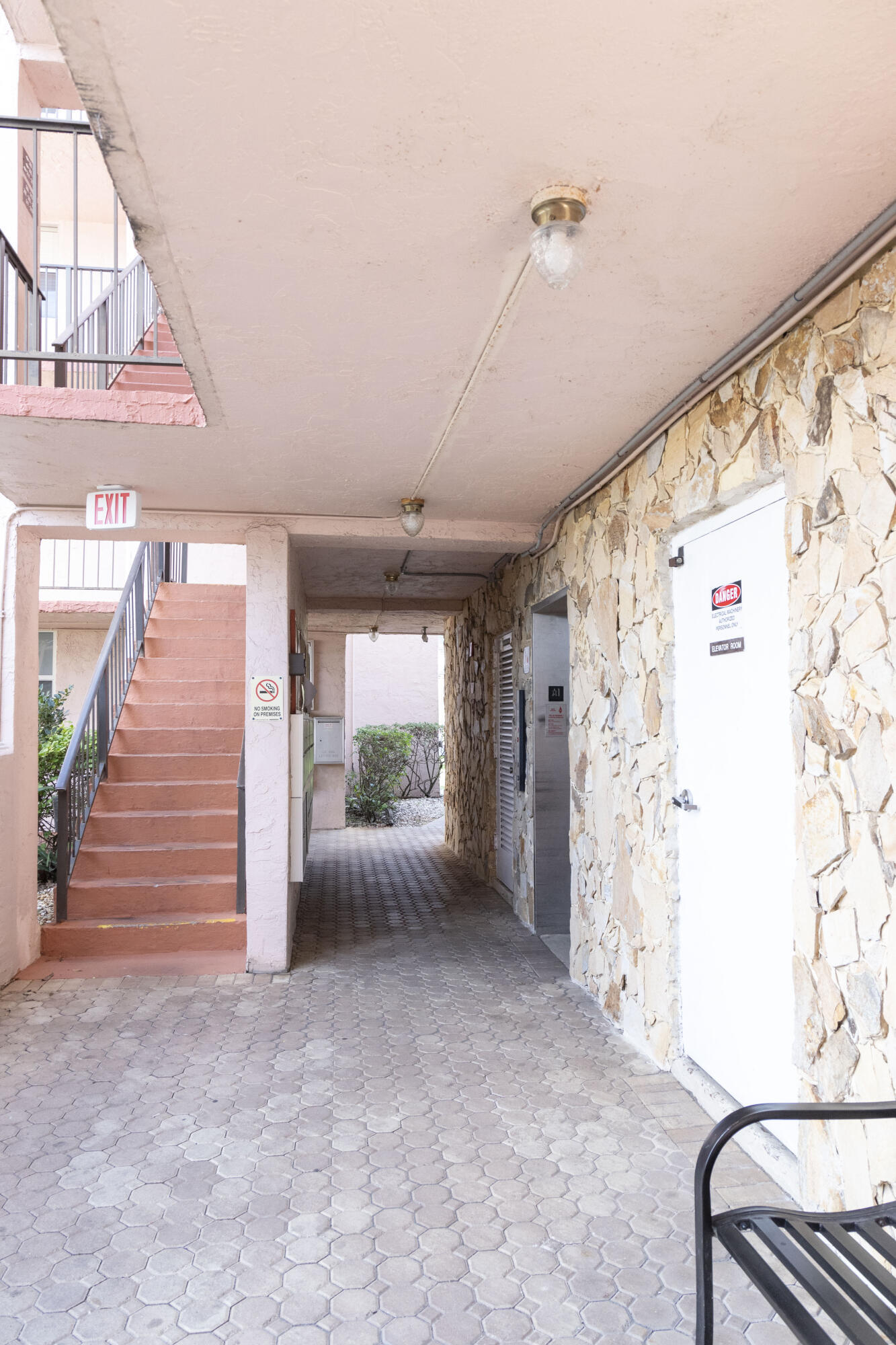 SOMERSET NO FIVE CONDO - Residential Lease