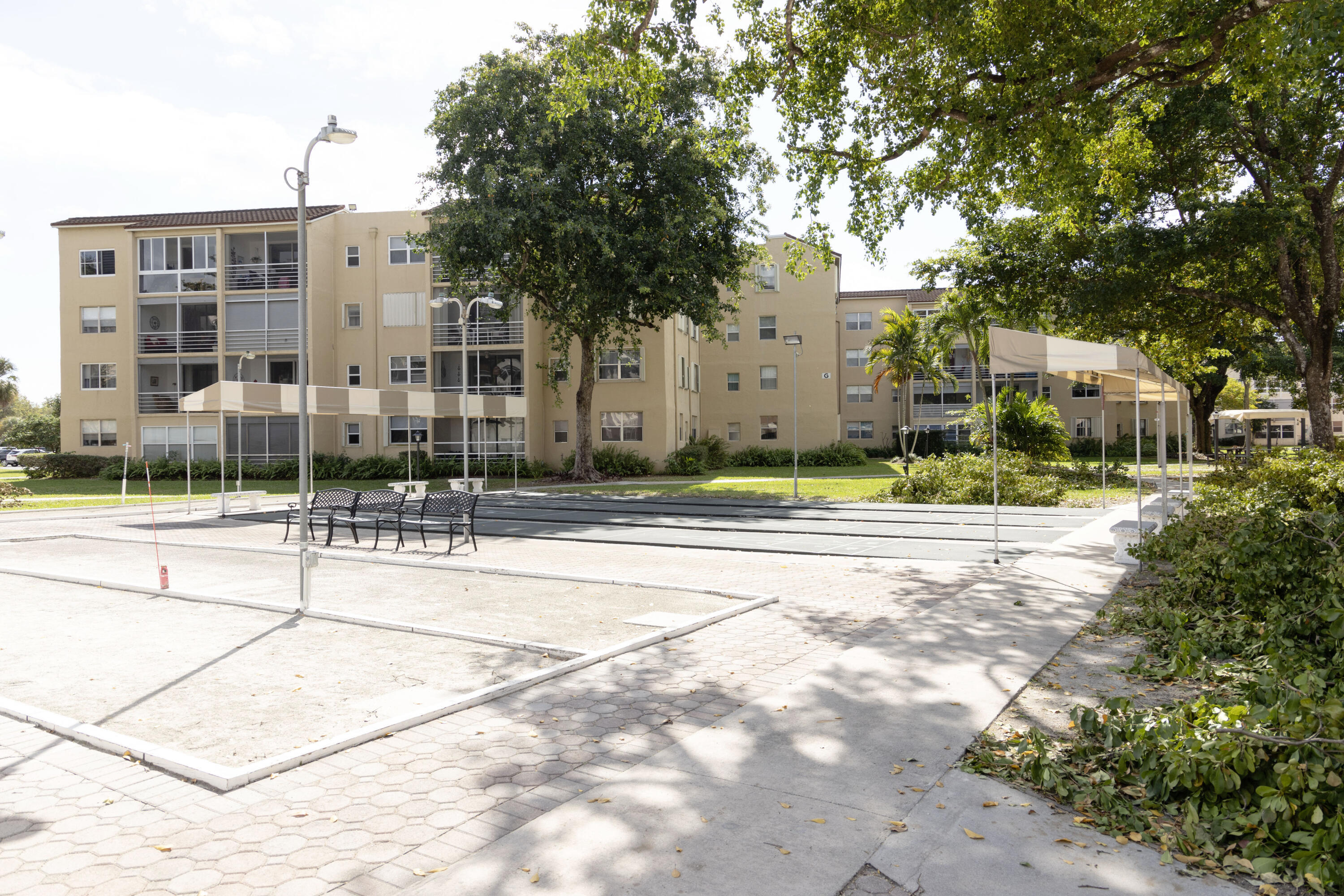 SOMERSET NO FIVE CONDO - Residential Lease