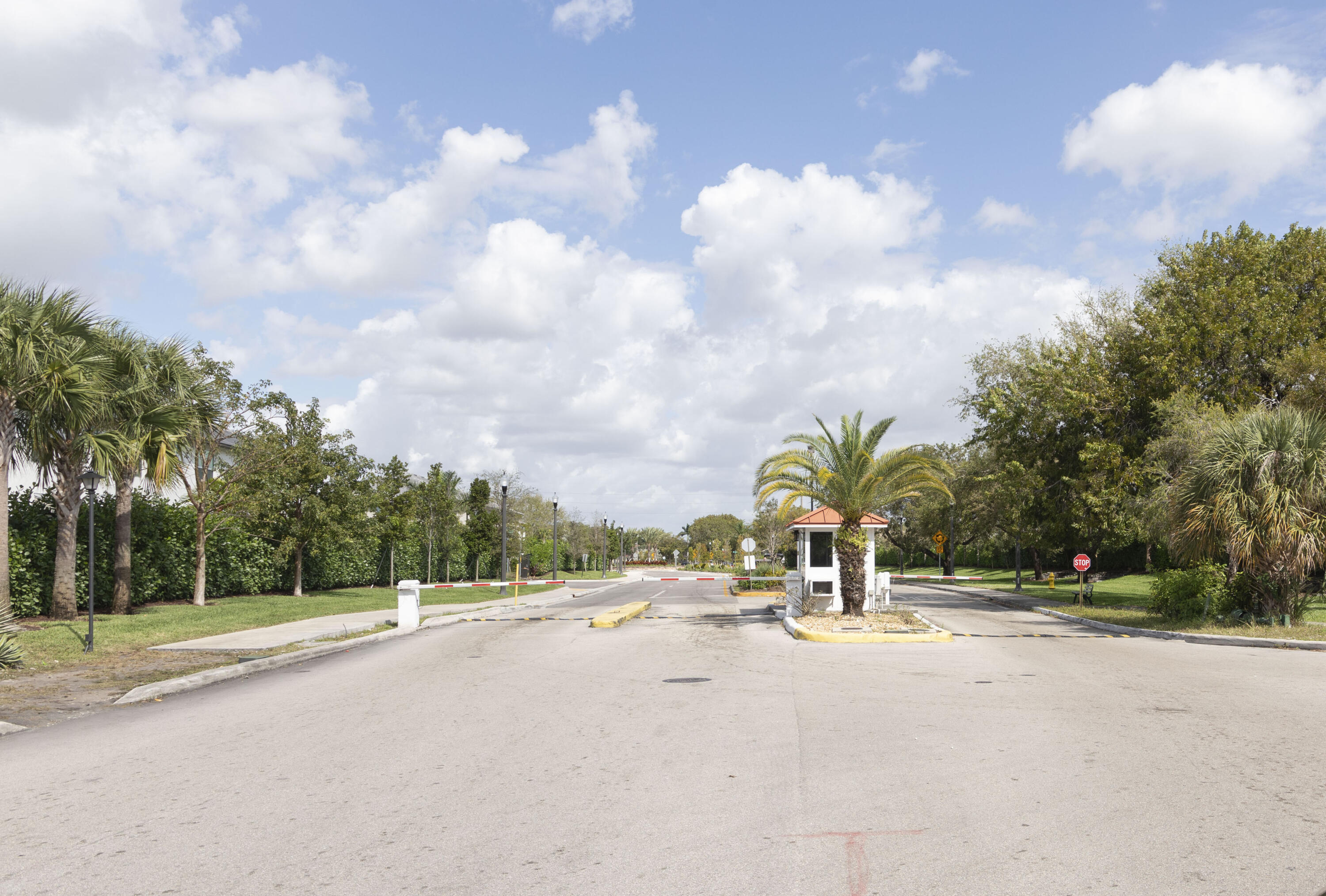 SOMERSET NO FIVE CONDO - Residential Lease