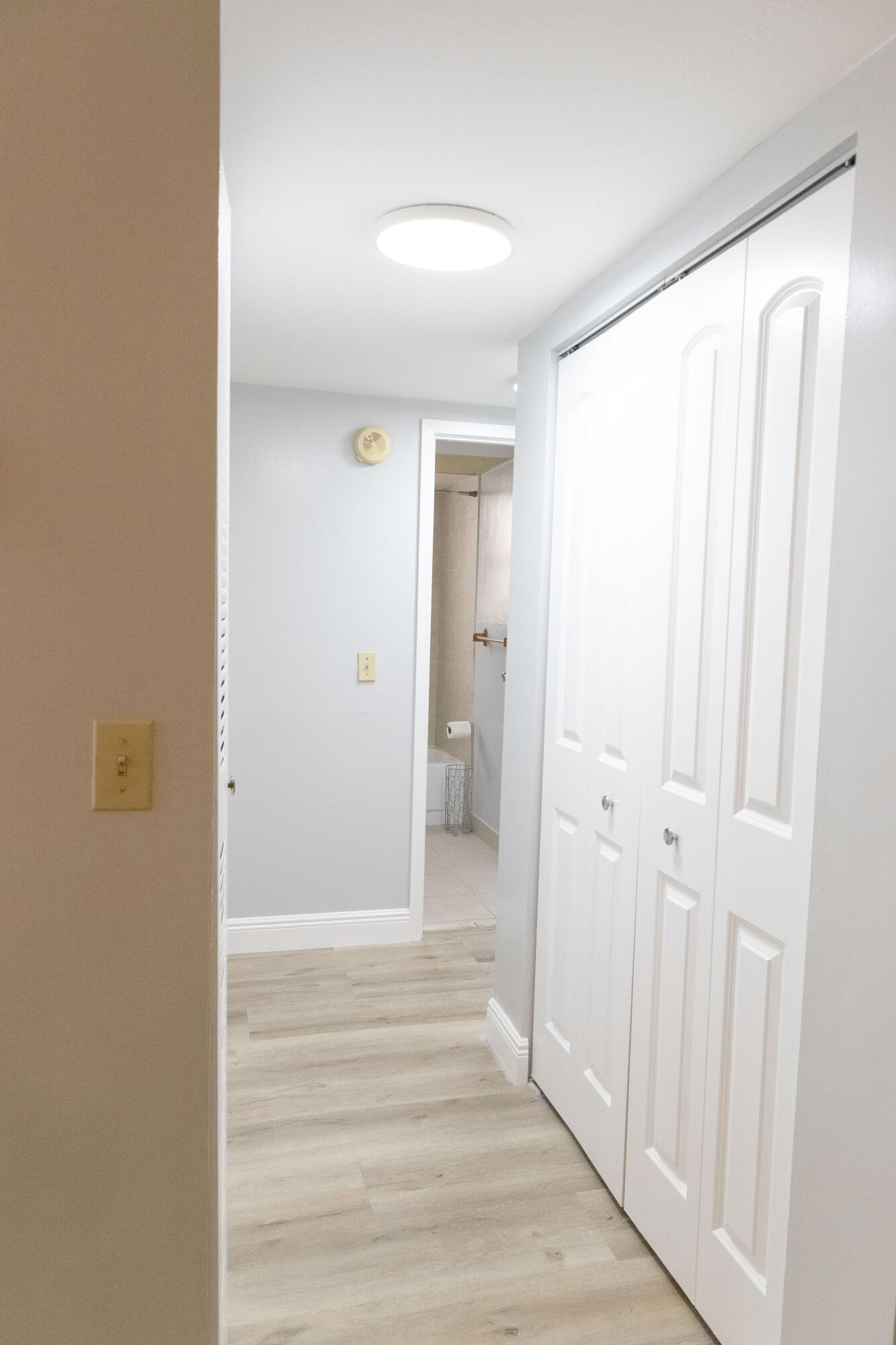 SOMERSET NO FIVE CONDO - Residential Lease