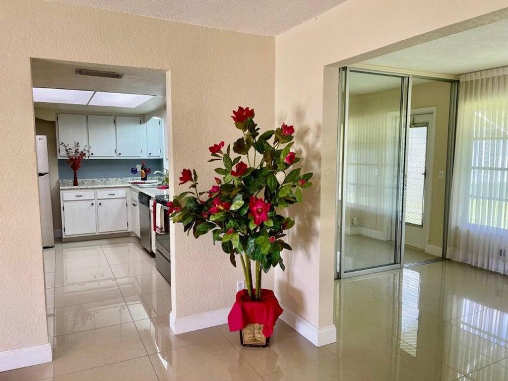 Photo of 1103 SW 3rd Avenue, Boynton Beach, FL 33426 (MLS # R11002085)