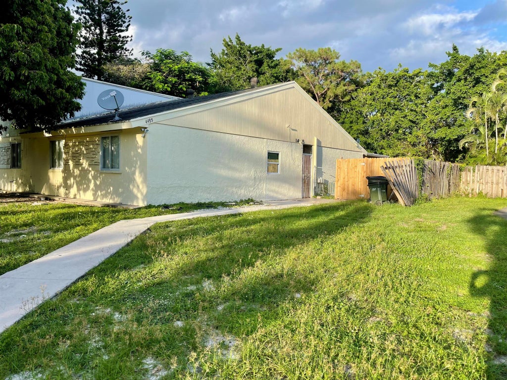Photo of 4495 NW 3rd Drive, Delray Beach, FL 33445 (MLS # R11130080)