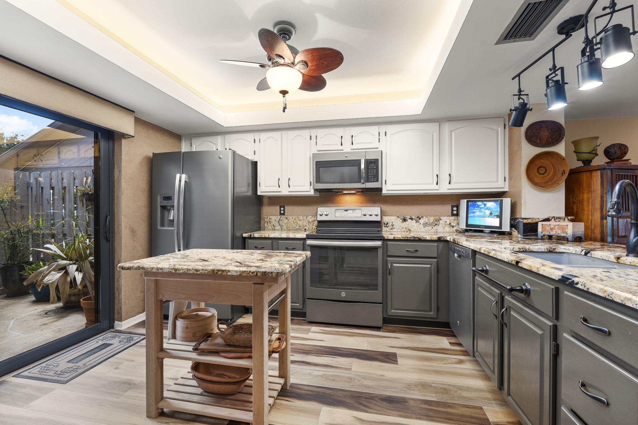 THE LANDINGS - Residential Lease