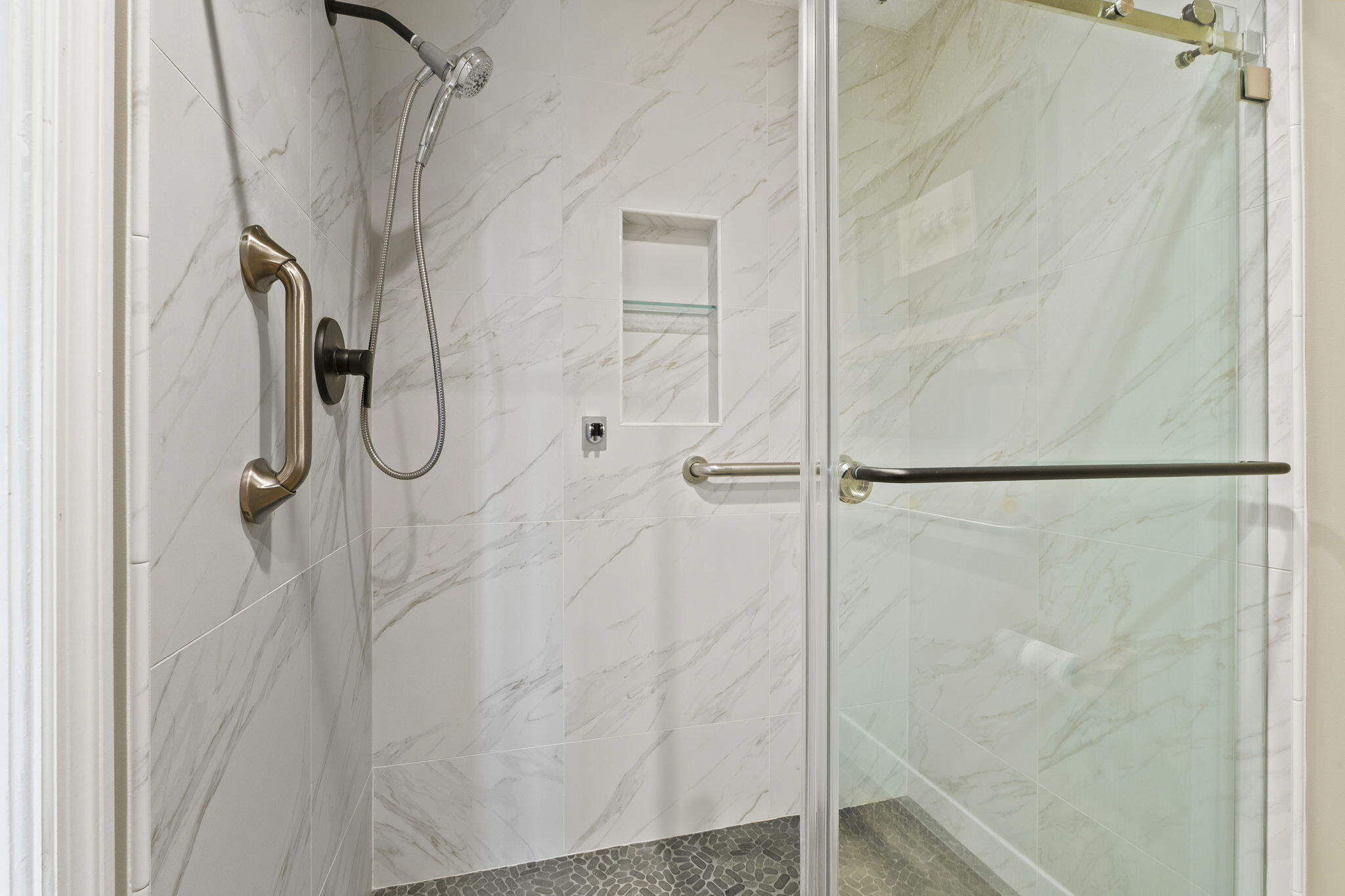 THE LANDINGS - Residential Lease