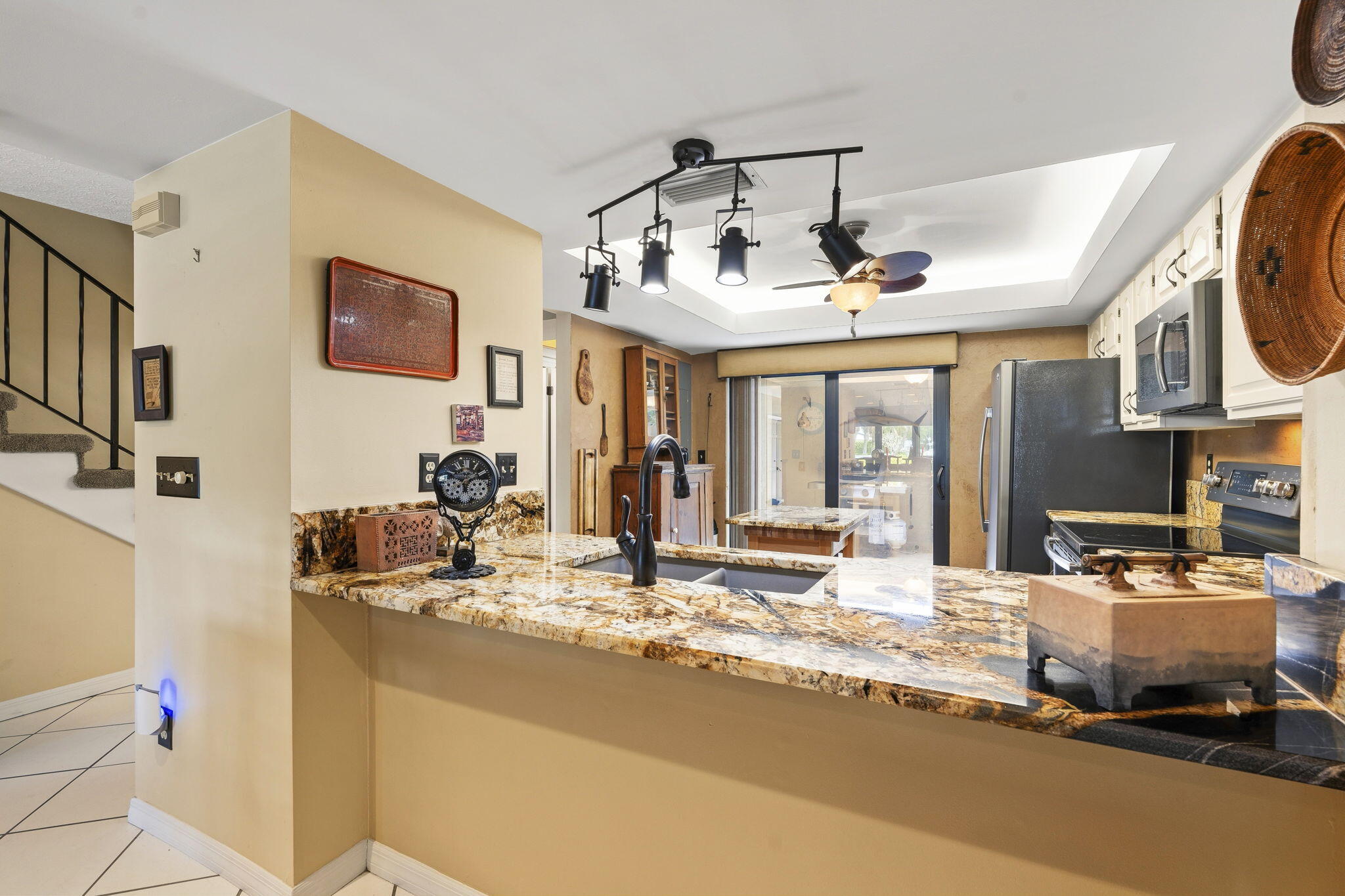 THE LANDINGS - Residential Lease