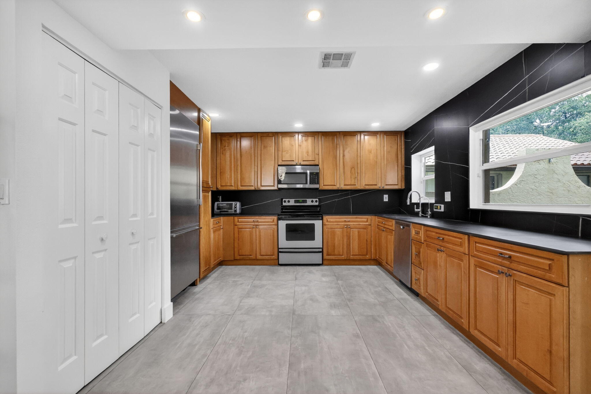 1230 NW 22nd Avenue