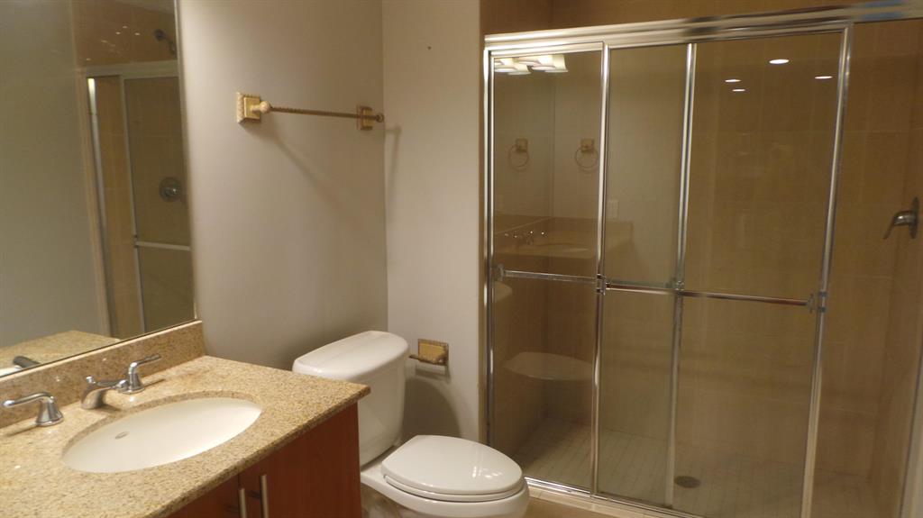 610 CLEMATIS CONDO - Residential Lease