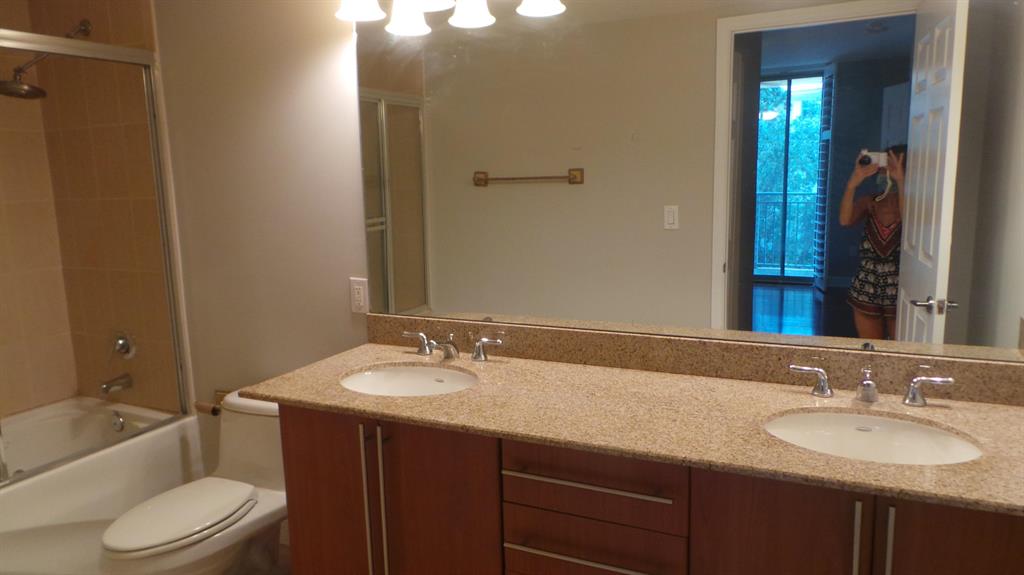 610 CLEMATIS CONDO - Residential Lease