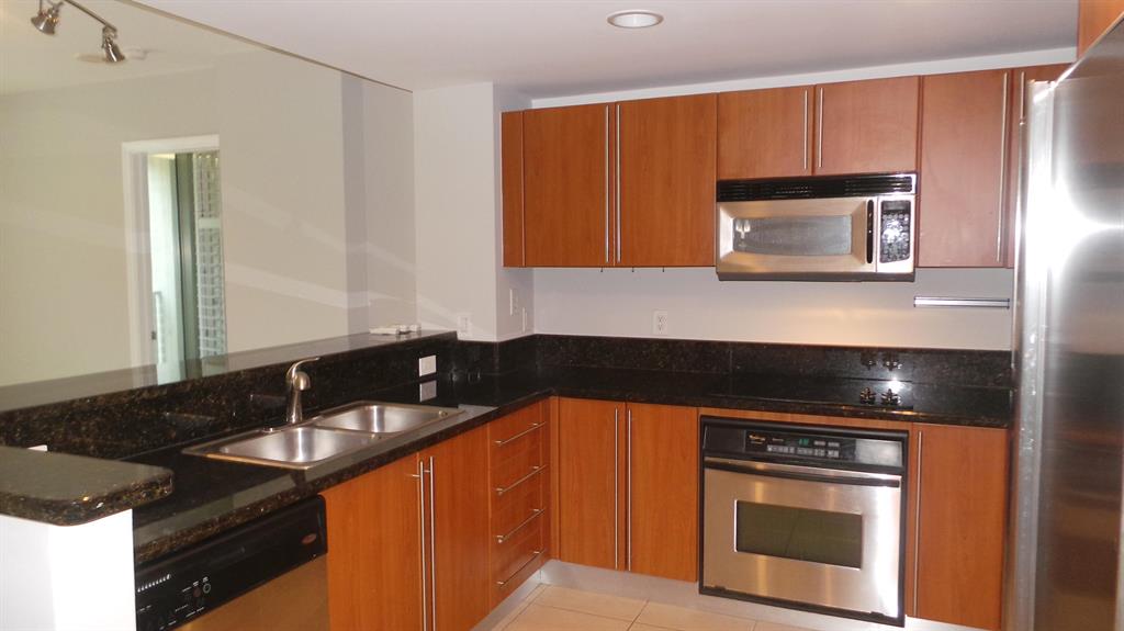 610 CLEMATIS CONDO - Residential Lease