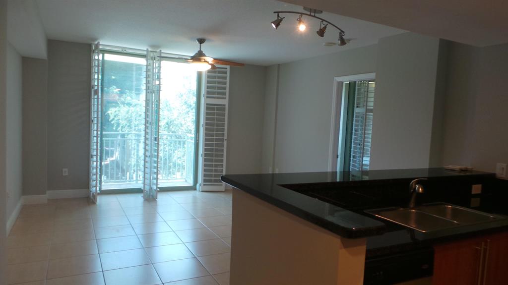 610 CLEMATIS CONDO - Residential Lease
