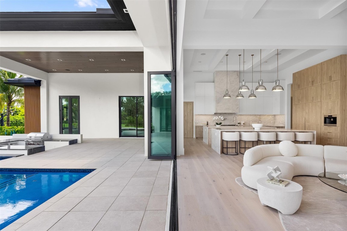 SUNSHINE RANCHES - Residential