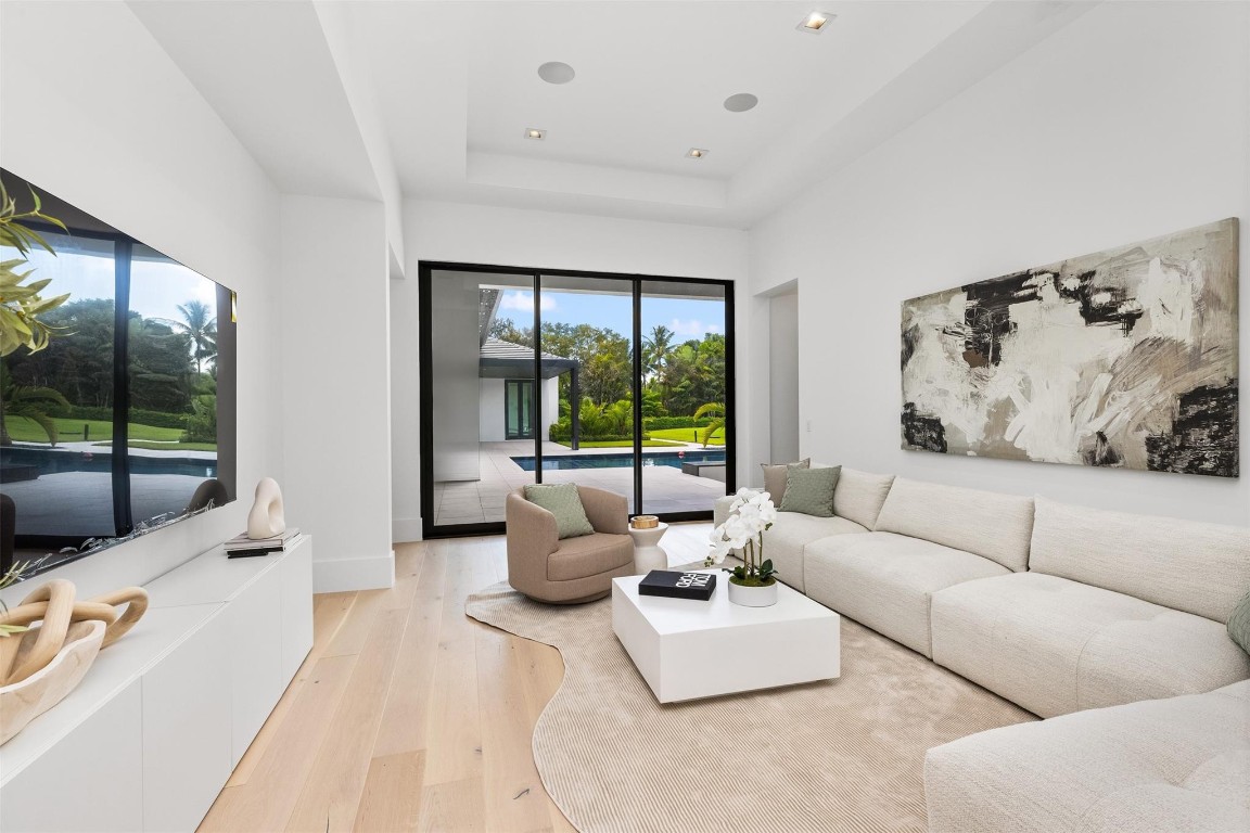 SUNSHINE RANCHES - Residential