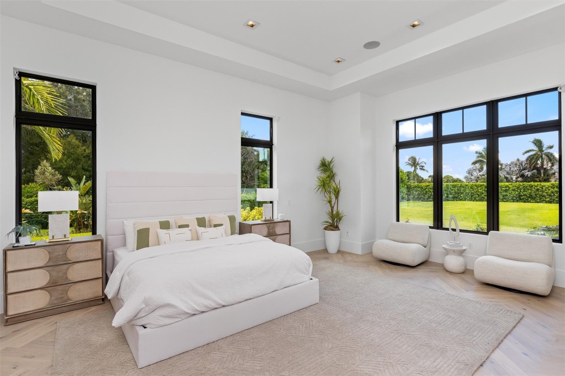 SUNSHINE RANCHES - Residential