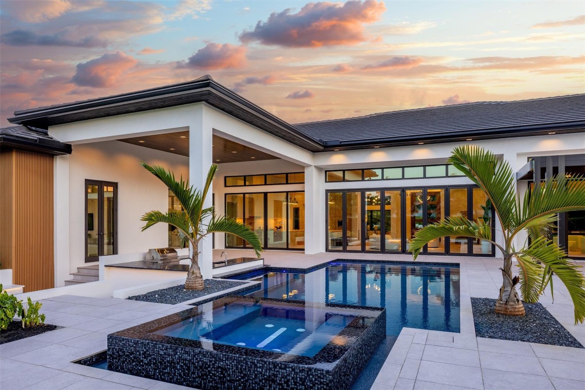 SUNSHINE RANCHES - Residential