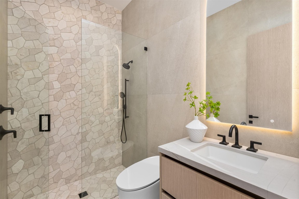 SUNSHINE RANCHES - Residential