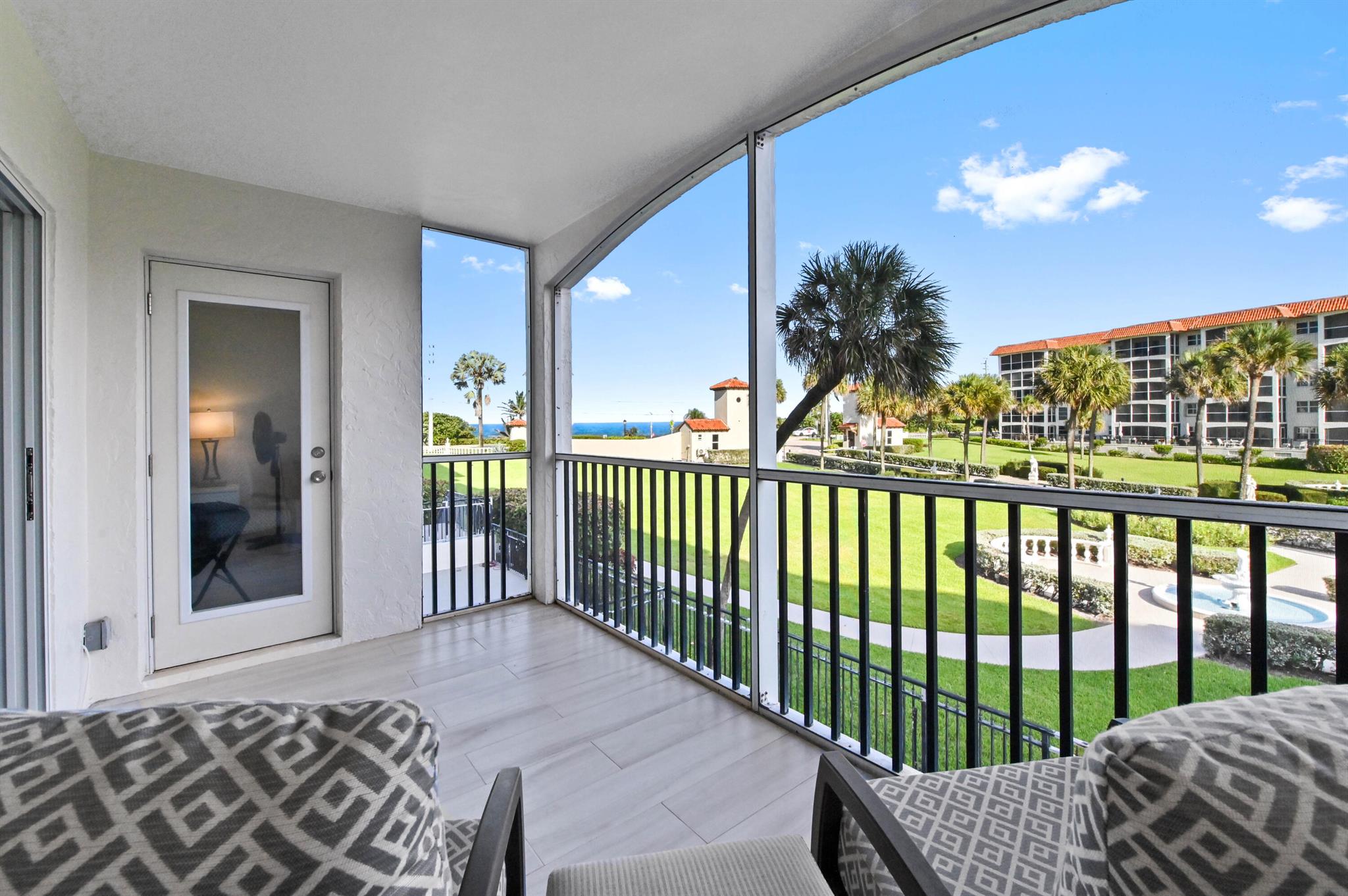 2871 N Ocean Boulevard C211