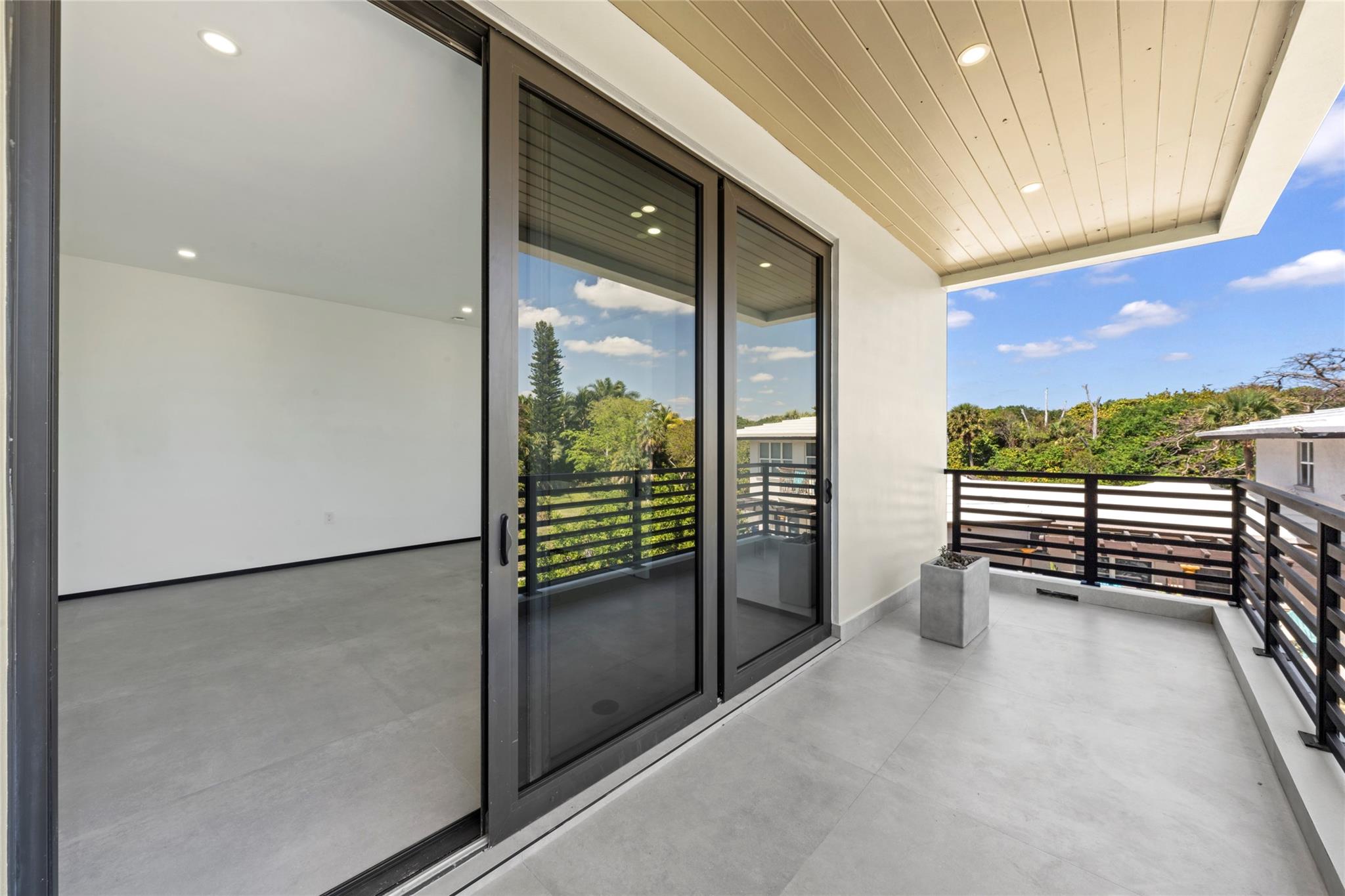 Las Olas By The Sea Ext 3 - Residential