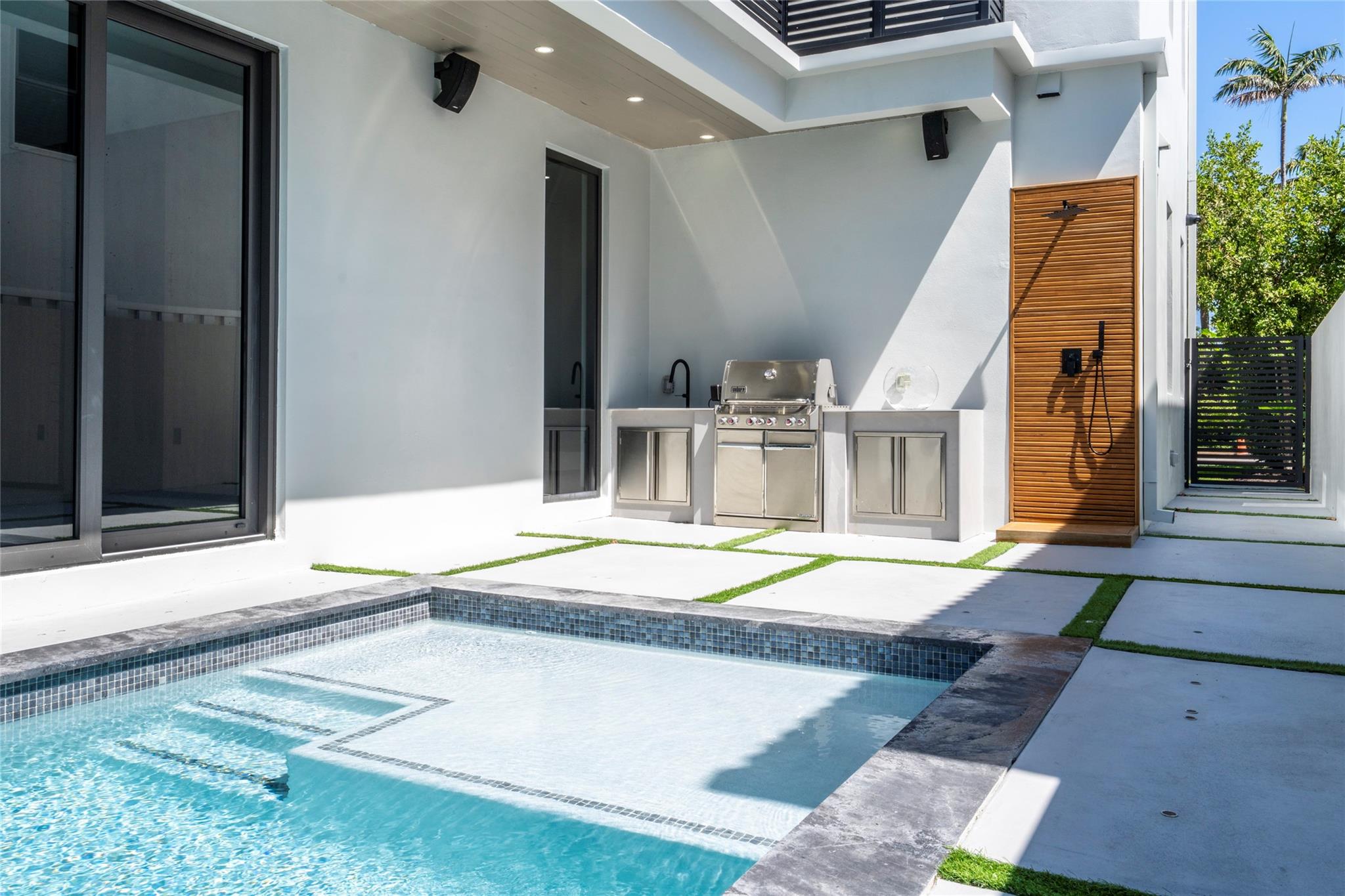 Las Olas By The Sea Ext 3 - Residential