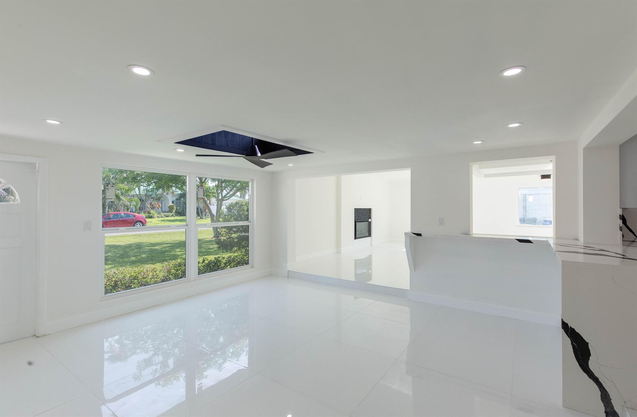 SURFSIDE UNIT 1 SUBDIVISI - Residential Lease