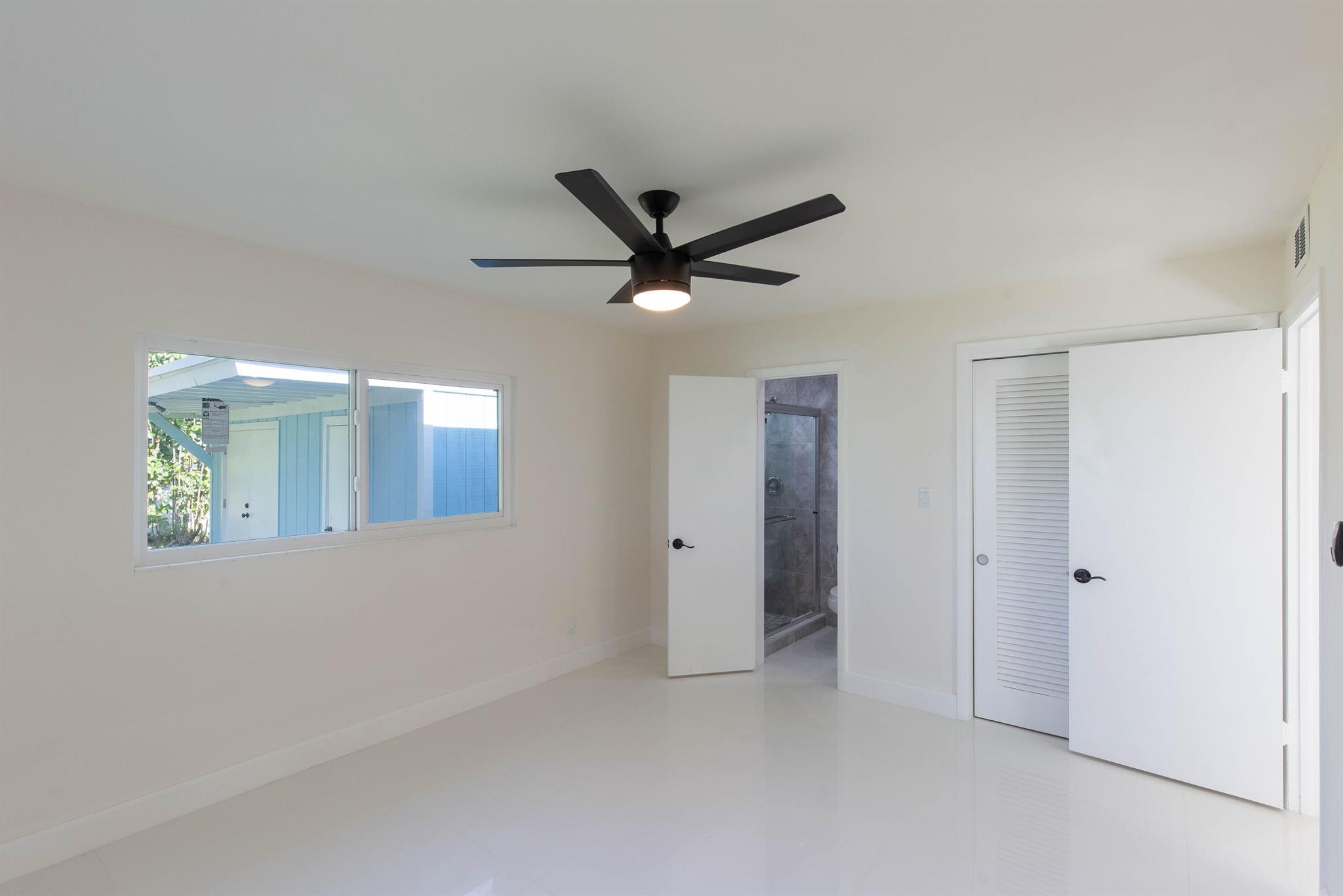 SURFSIDE UNIT 1 SUBDIVISI - Residential Lease
