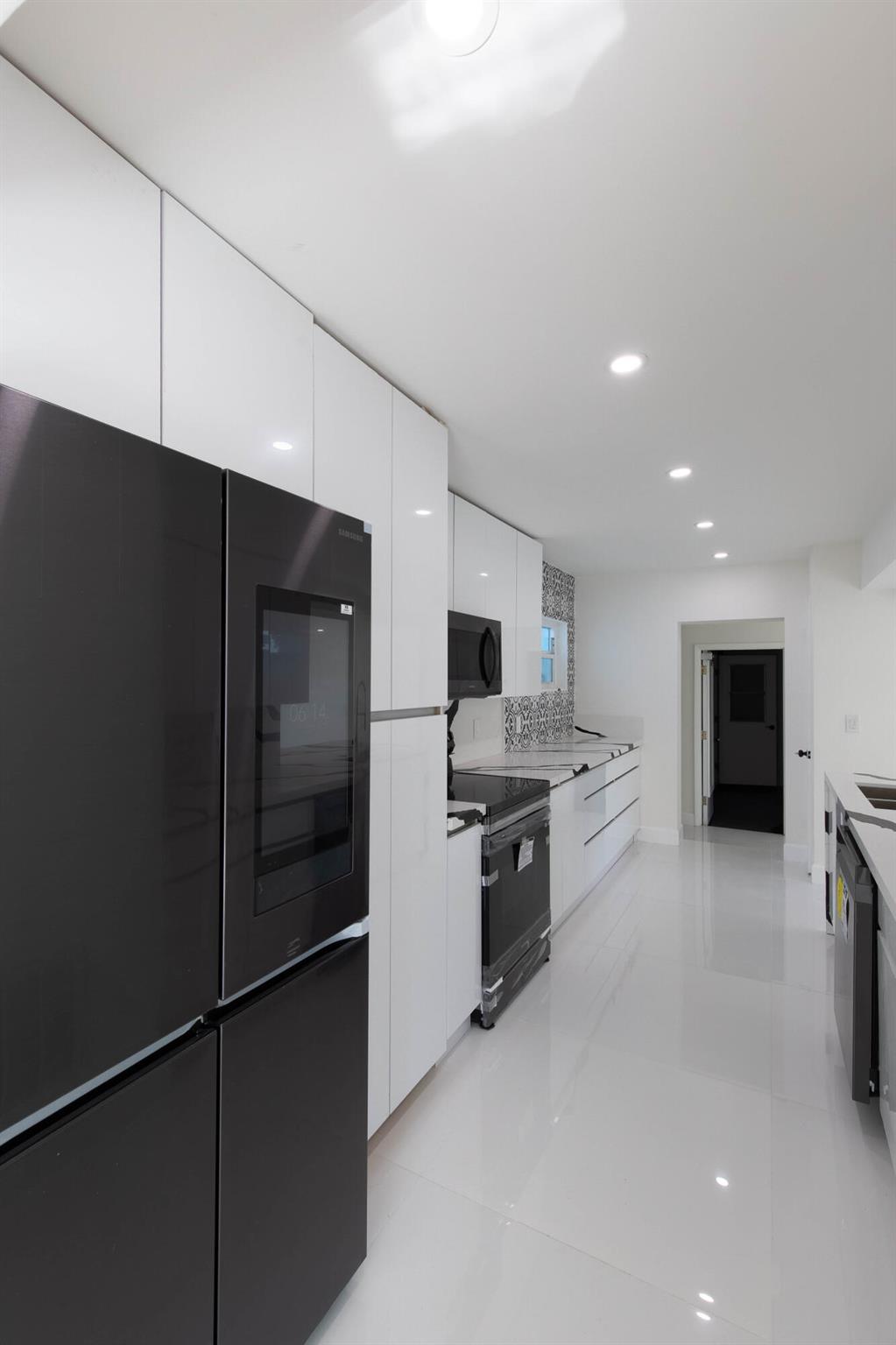 SURFSIDE UNIT 1 SUBDIVISI - Residential Lease
