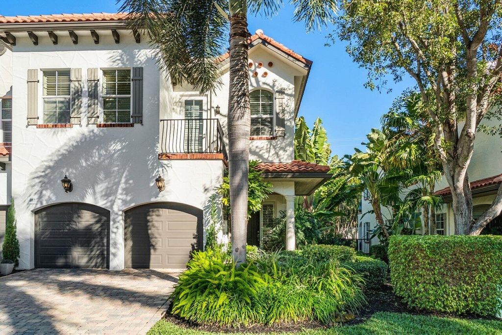 Photo of 811 Estuary Way, Delray Beach, FL 33483 (MLS # R10771123)