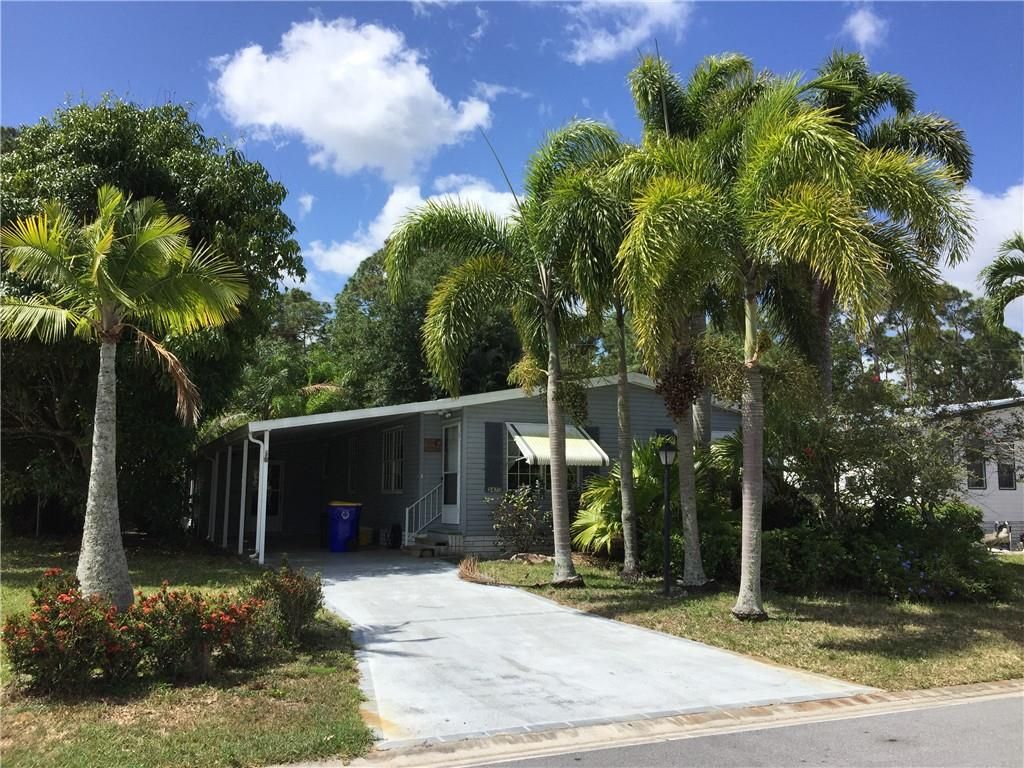 Photo of 2470 SW Olds Pl, Stuart, FL 34997 (MLS # F10328482)