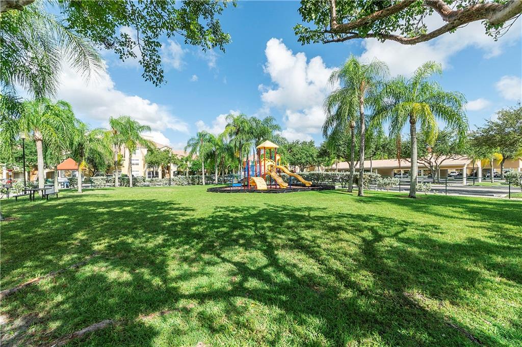 CLUB CARIBE CONDO - Residential