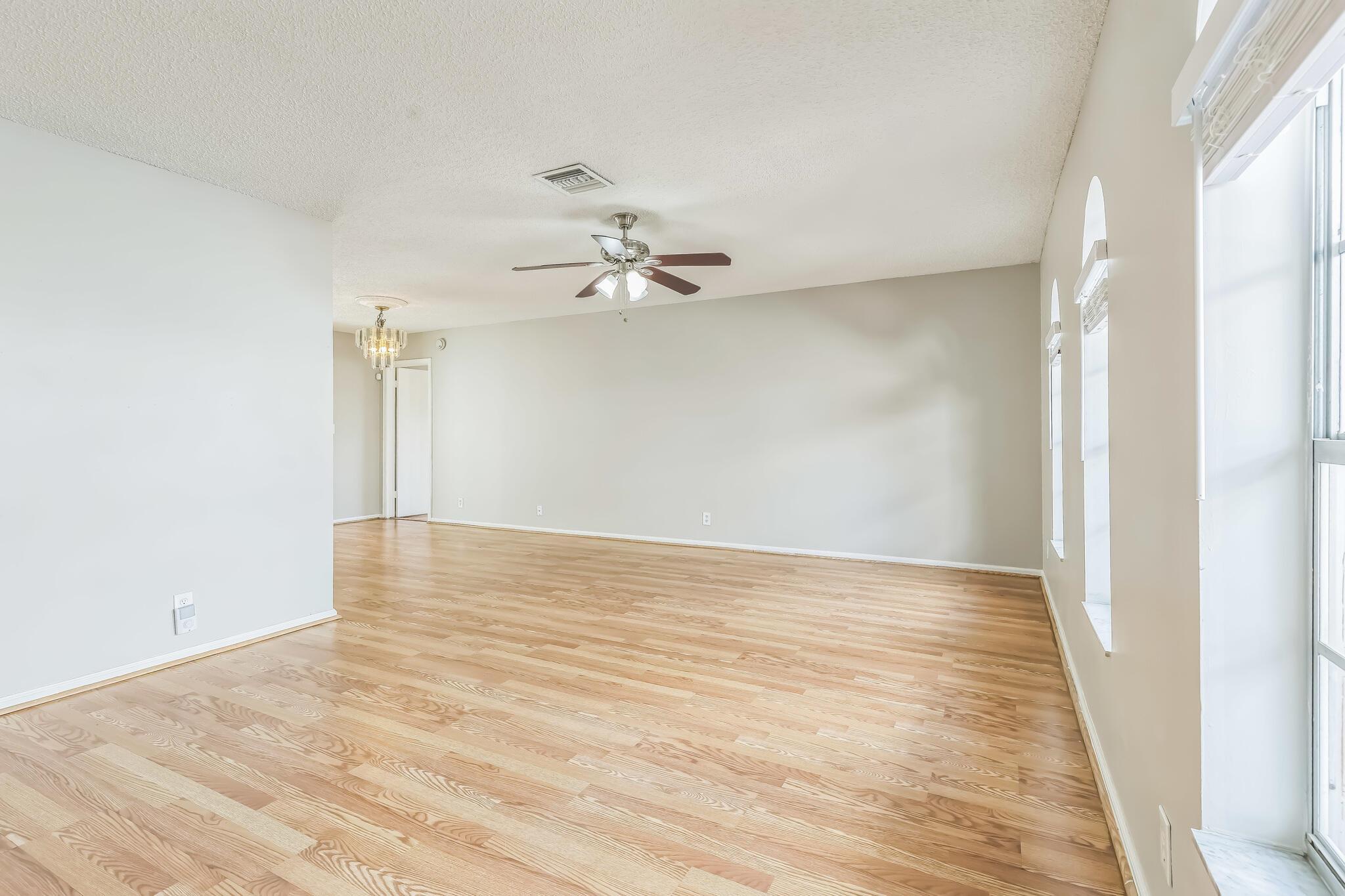 326 Sandpiper Avenue