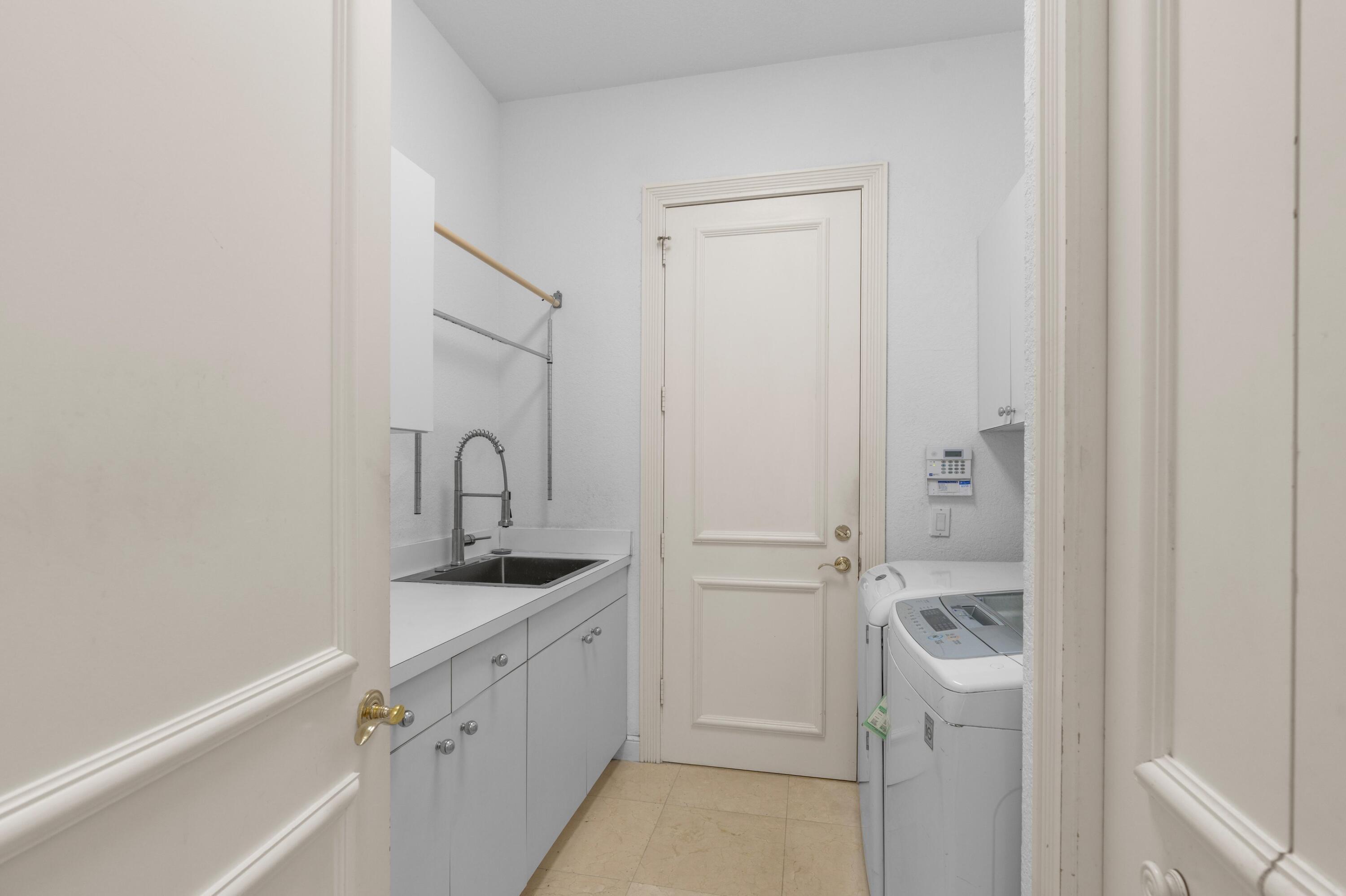 FOX LANDING - Residential Lease