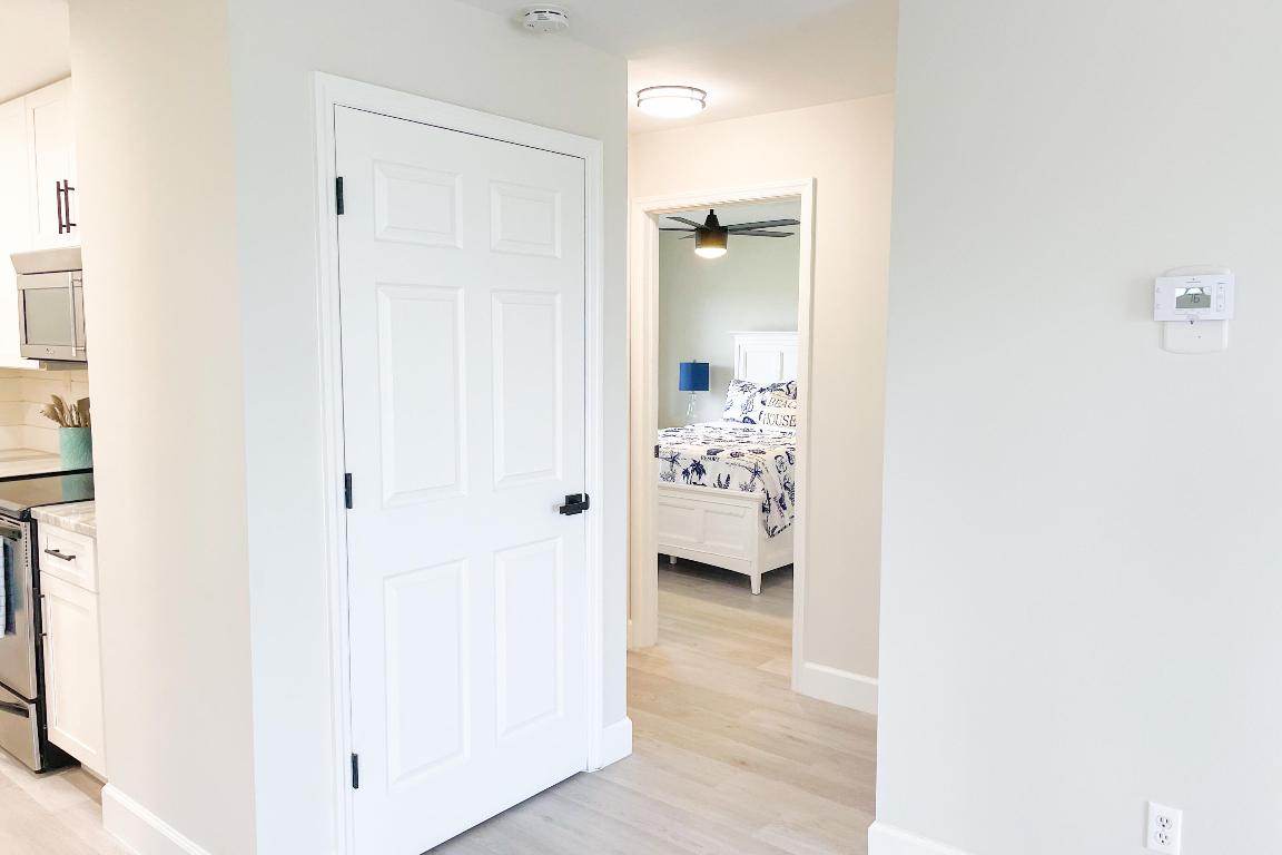 BEACH VILLAS ON HUTCHINSON ISLAND CONDOMINIUM - Residential Lease