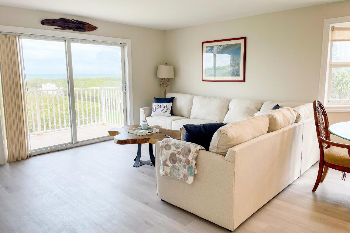 BEACH VILLAS ON HUTCHINSON ISLAND CONDOMINIUM - Residential Lease