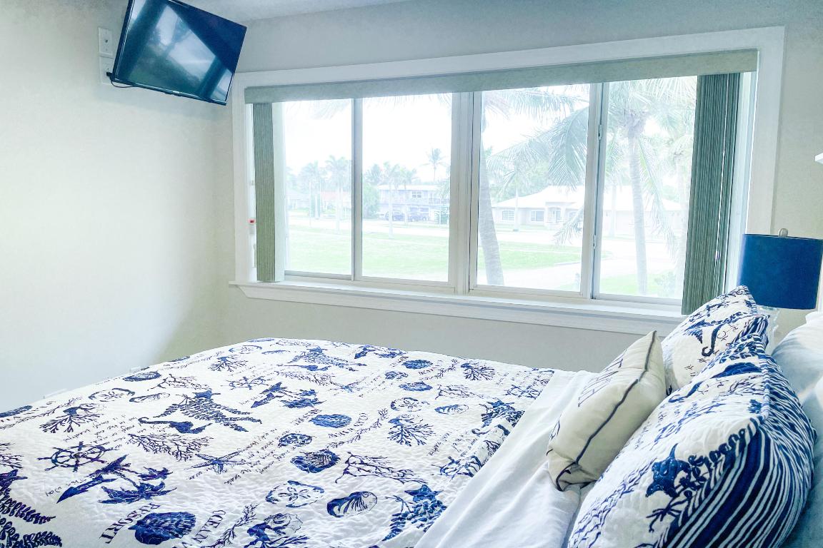 BEACH VILLAS ON HUTCHINSON ISLAND CONDOMINIUM - Residential Lease