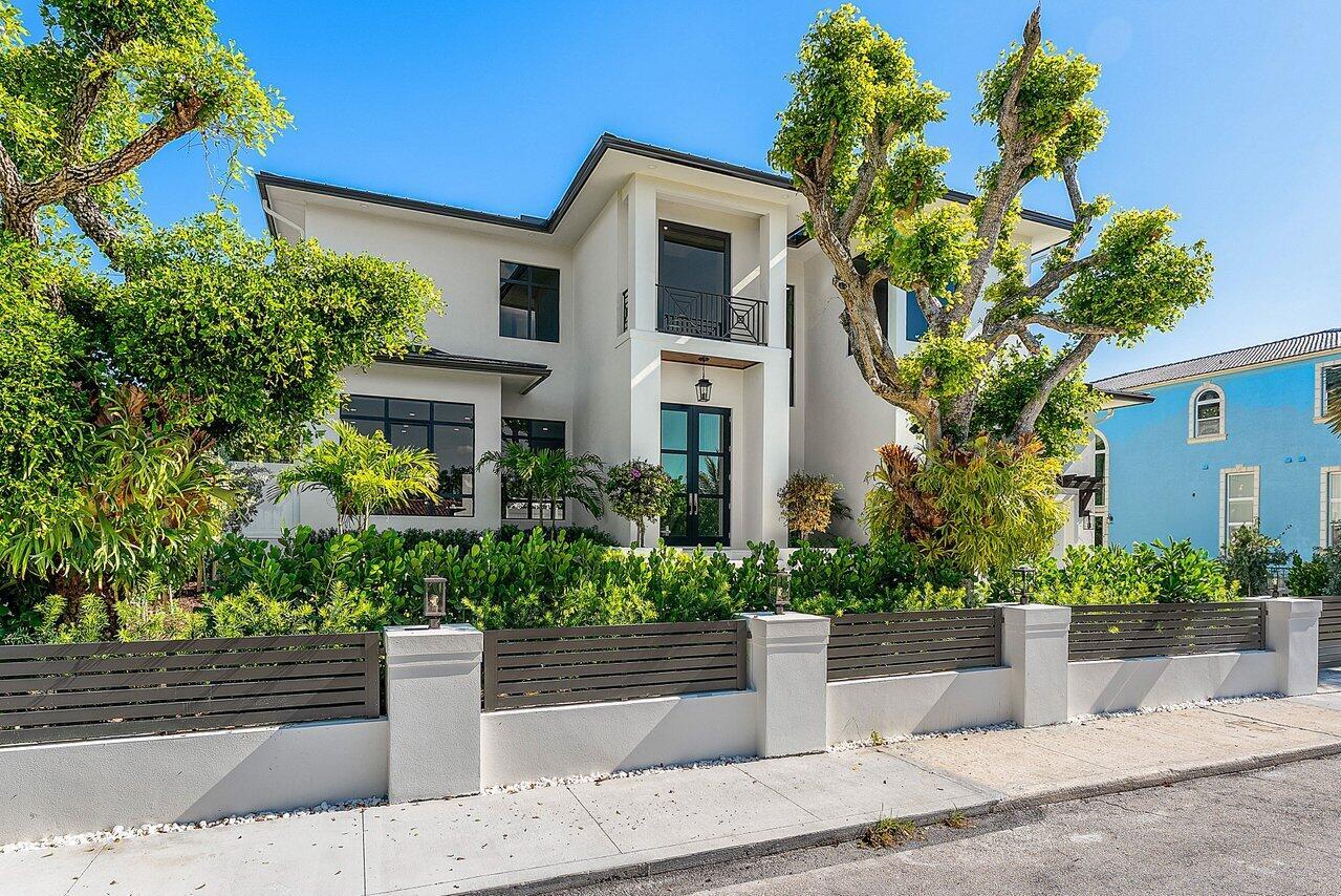 109 Arlington Place