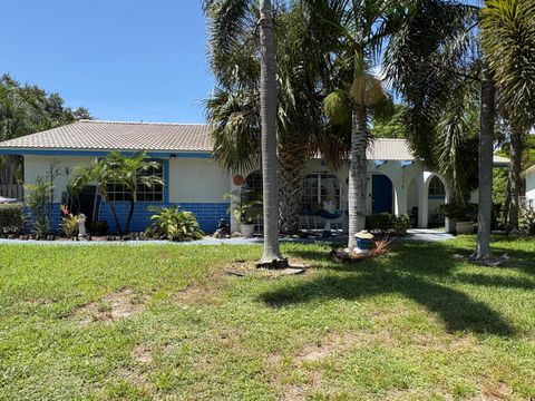 518 Linnet Circle Delray Beach FL 33444