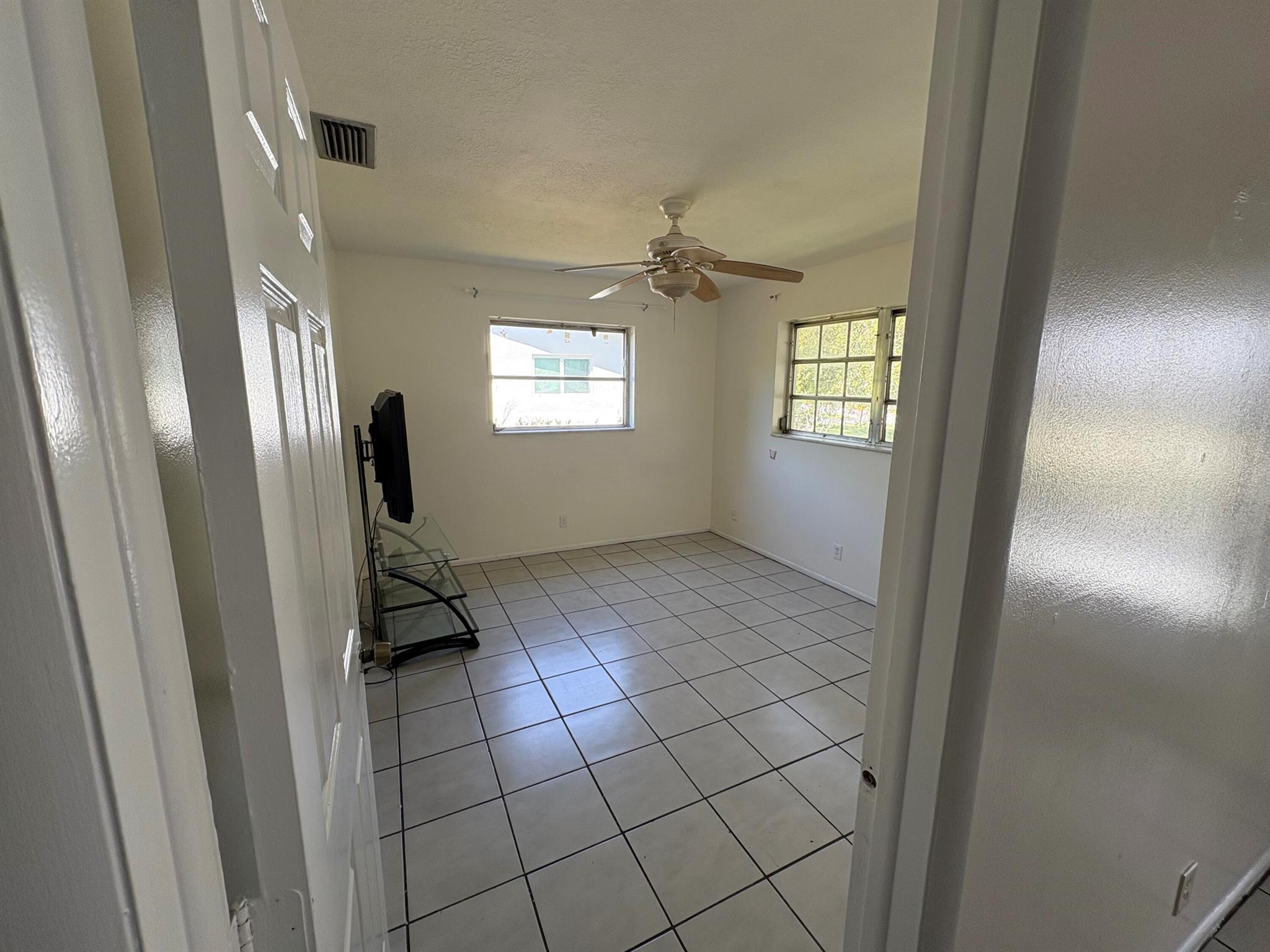 518 Linnet Circle