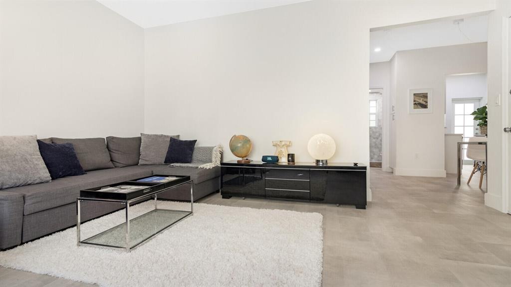 Looking for a newly renovated 1 bedroom/1 bath rental in Miami Beach? Look no further! Located just steps away from the best dining and shopping options in Miami Beach. You will have everything you need right at your fingertips, plus the beach is just a short walk away! You can enjoy the beautiful Florida sun and sand anytime you like. But that's not all.......this unit is also situated across from a stunning park. This newly renovated apartment includes a fully equipped kitchen and everything you will need to feel right at home. Don't want to leave your furry friend at home, in addition to a refundable deposit, a 300.00 non refundable pet fee also applies. Don't wait, it wont last long!