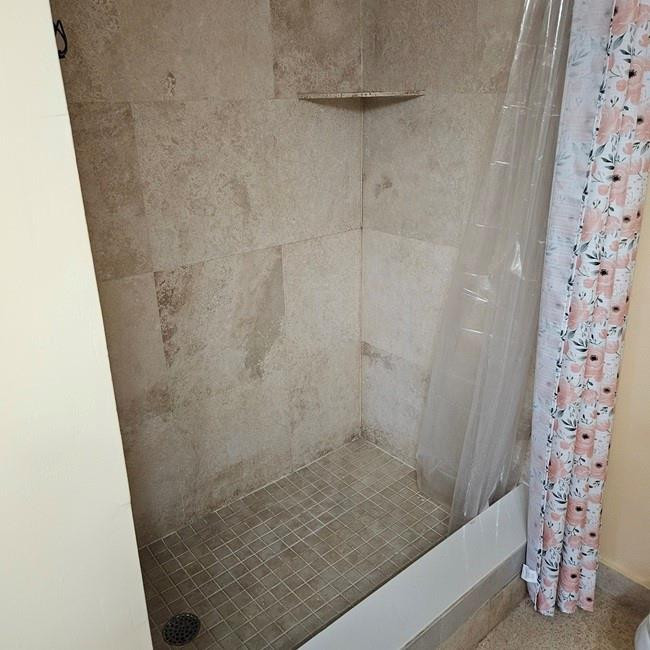 Oakland Forest Club Condo - Residential