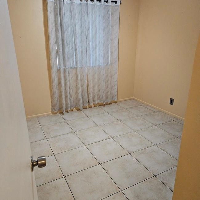 Oakland Forest Club Condo - Residential