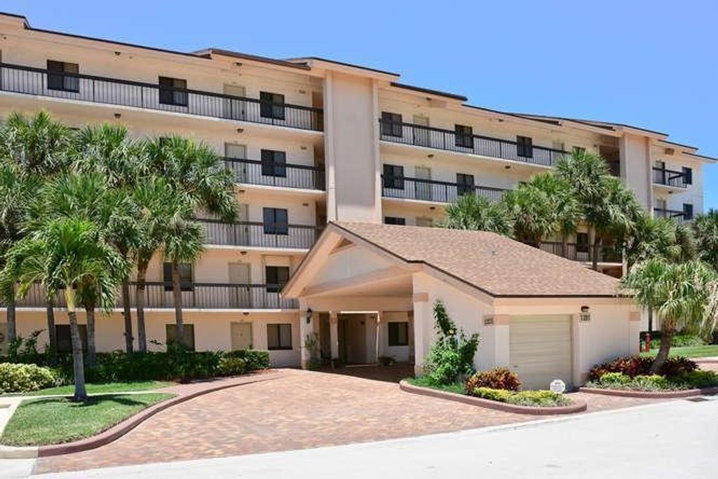 Photo of 1201 Seafarer Circle #506, Jupiter, FL 33477 (MLS # R10742963)