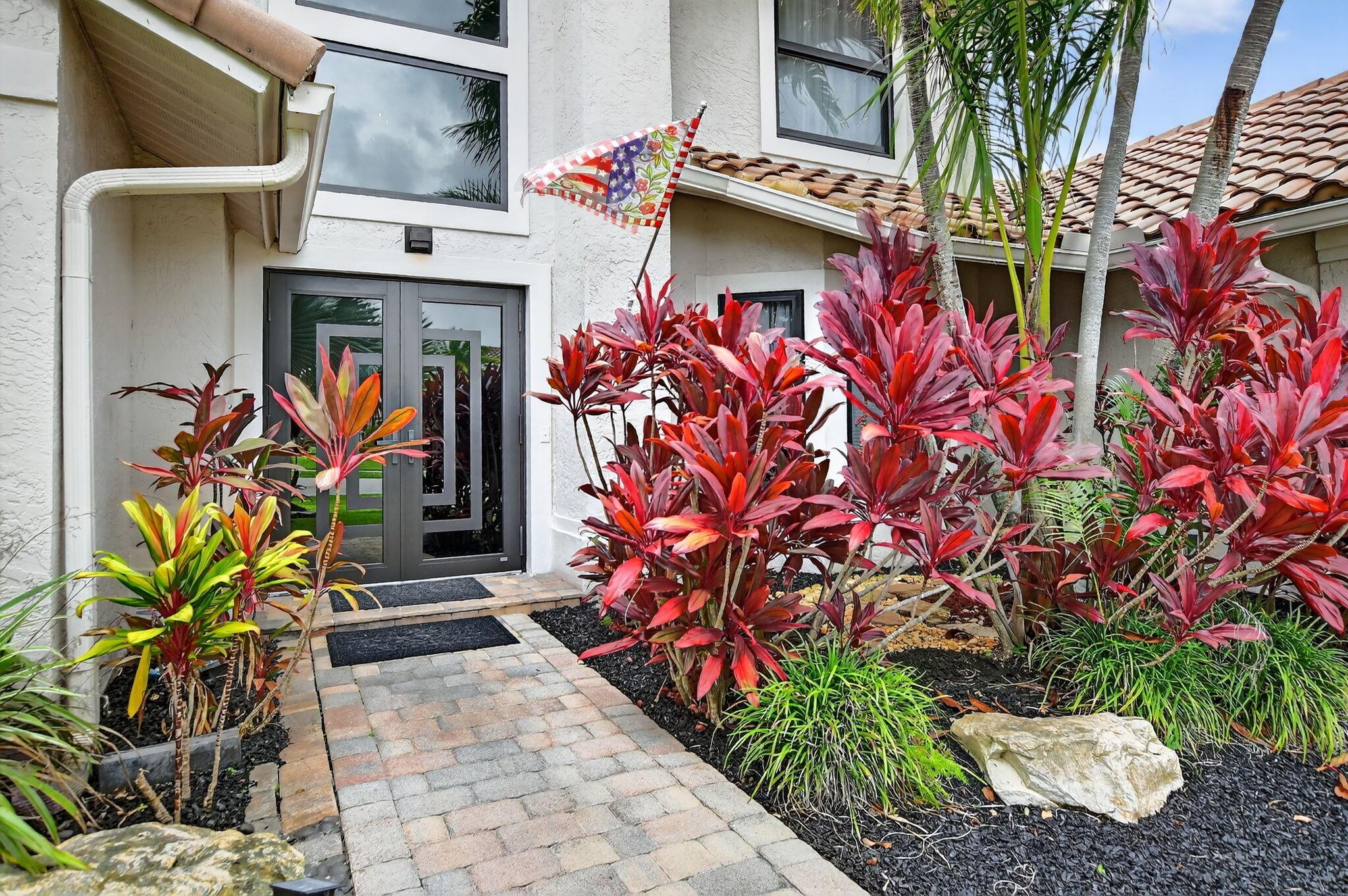 10798 Seacliff Circle