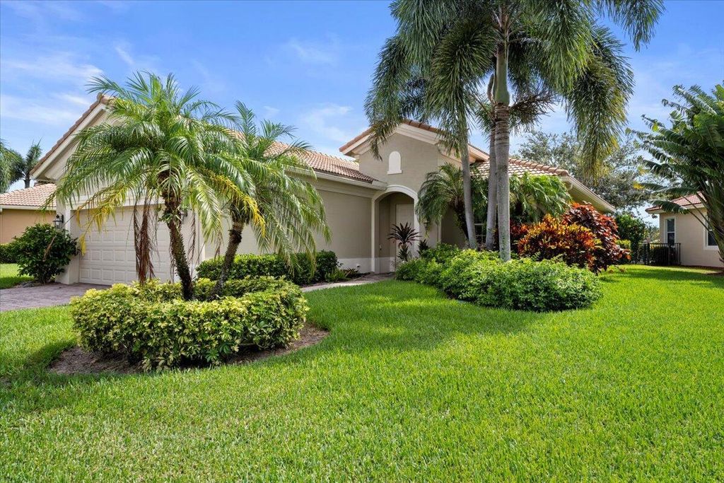 Photo of 12276 Aviles Circle, Palm Beach Gardens, FL 33418 (MLS # R11101921)