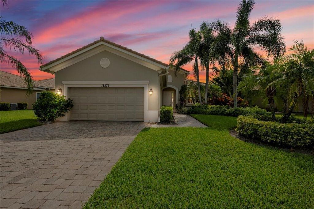 Photo of 12276 Aviles Circle, Palm Beach Gardens, FL 33418 (MLS # R11101921)